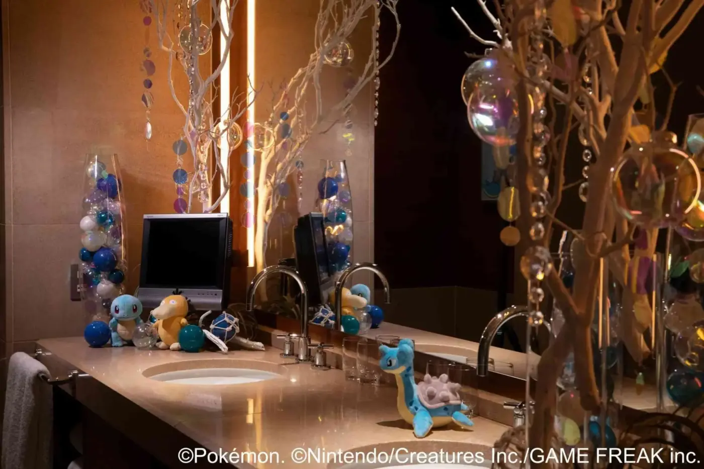 Hotel Pokémon Tokio-Pokémon decoración baño Squirtle Psyduck Lapras
